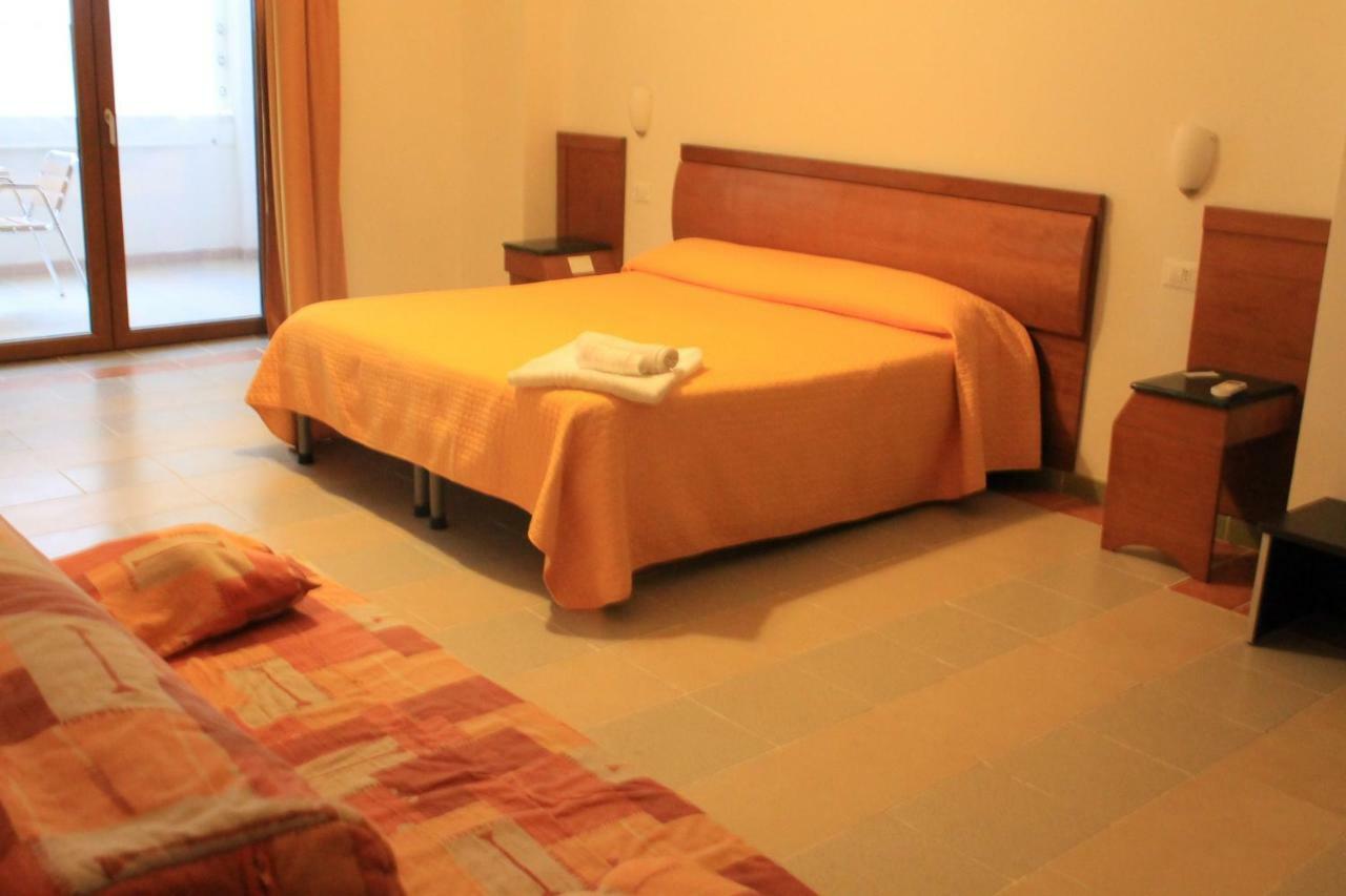 B&B Palazzo Manfredi Vieste, Fronte Mare Con Parcheggio 외부 사진